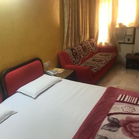 Hotel Sukant Palace 델리 외부 사진