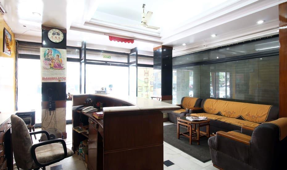 Hotel Sukant Palace 델리 외부 사진