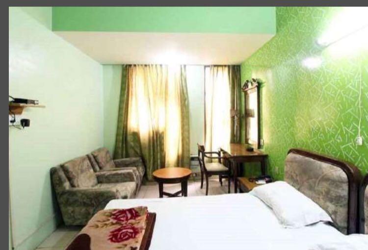 Hotel Sukant Palace 델리 외부 사진